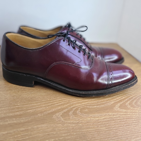 (0000) Johnston & Murphy Men's Aristocrat Cap Toe, Size: 8.5 D, Color: Burgundy - Picture 3 of 14